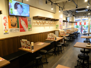 紅とん 西葛西店 店内2