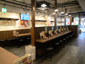 紅とん 西葛西店 店内4
